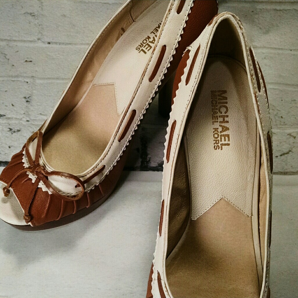 MICHAEL KORS NWOT